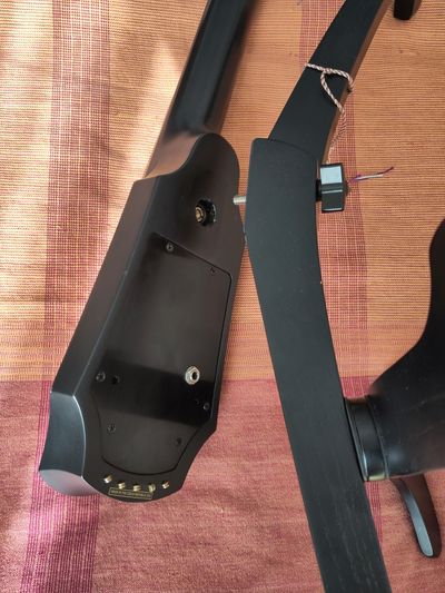 connecting the cello body to the end pin construction